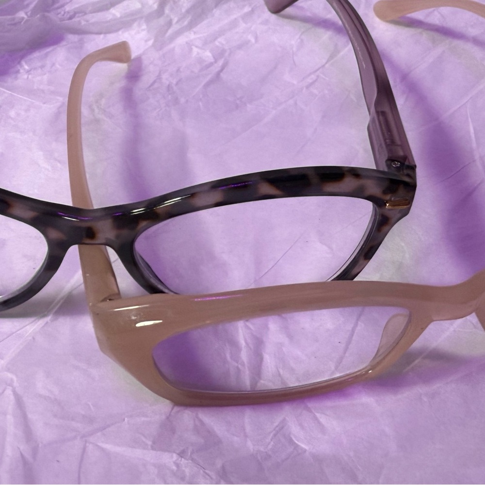 Peepers +2.00 Two pairs light color-ways